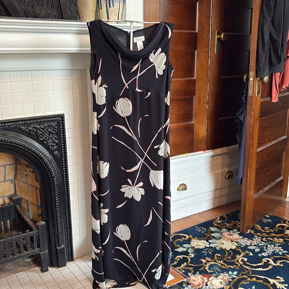Liz Claiborne Liz sport maxi dress. Worn a few times.